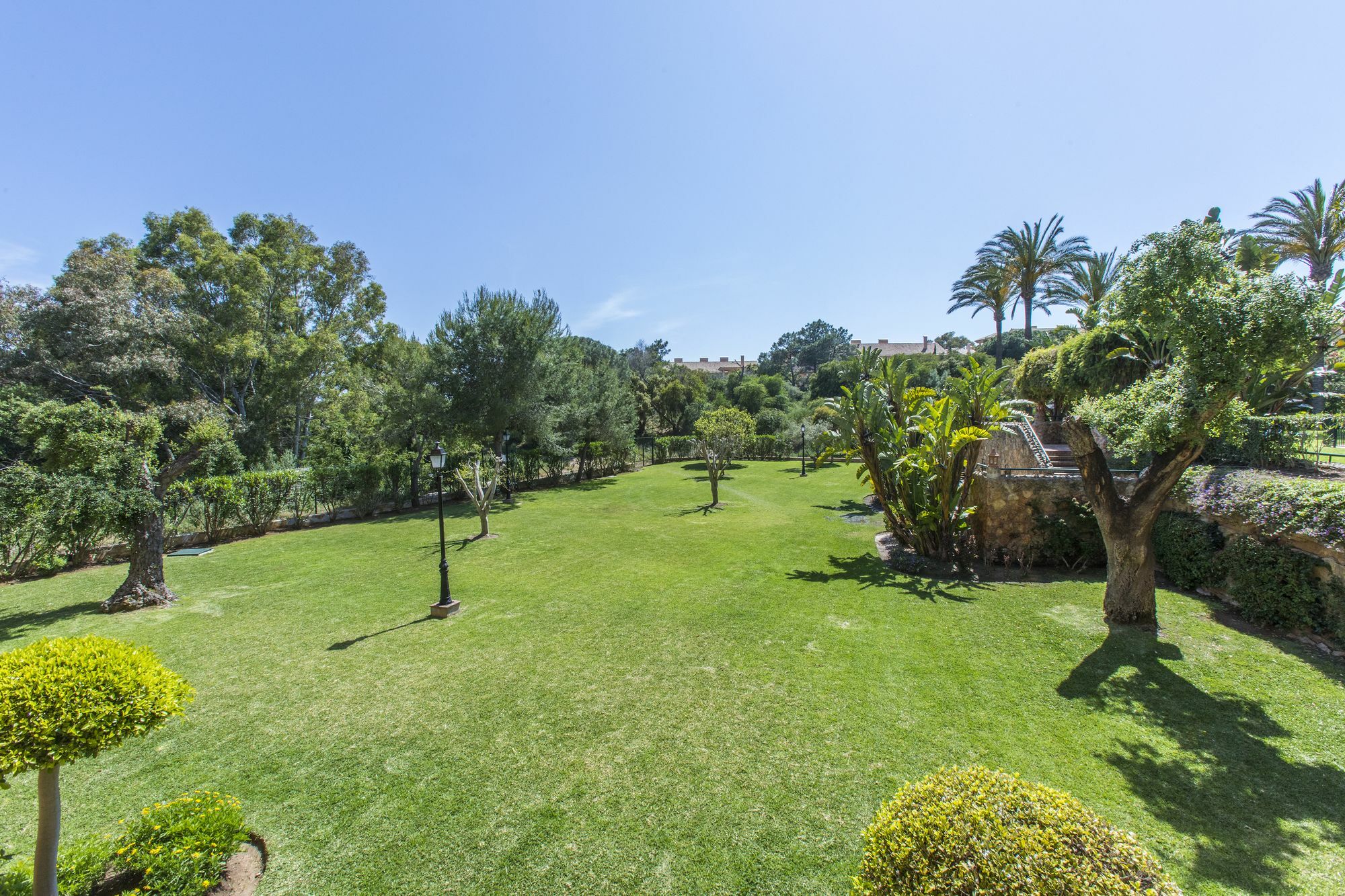 Perfect Location Between Golf And Apartment Marbella