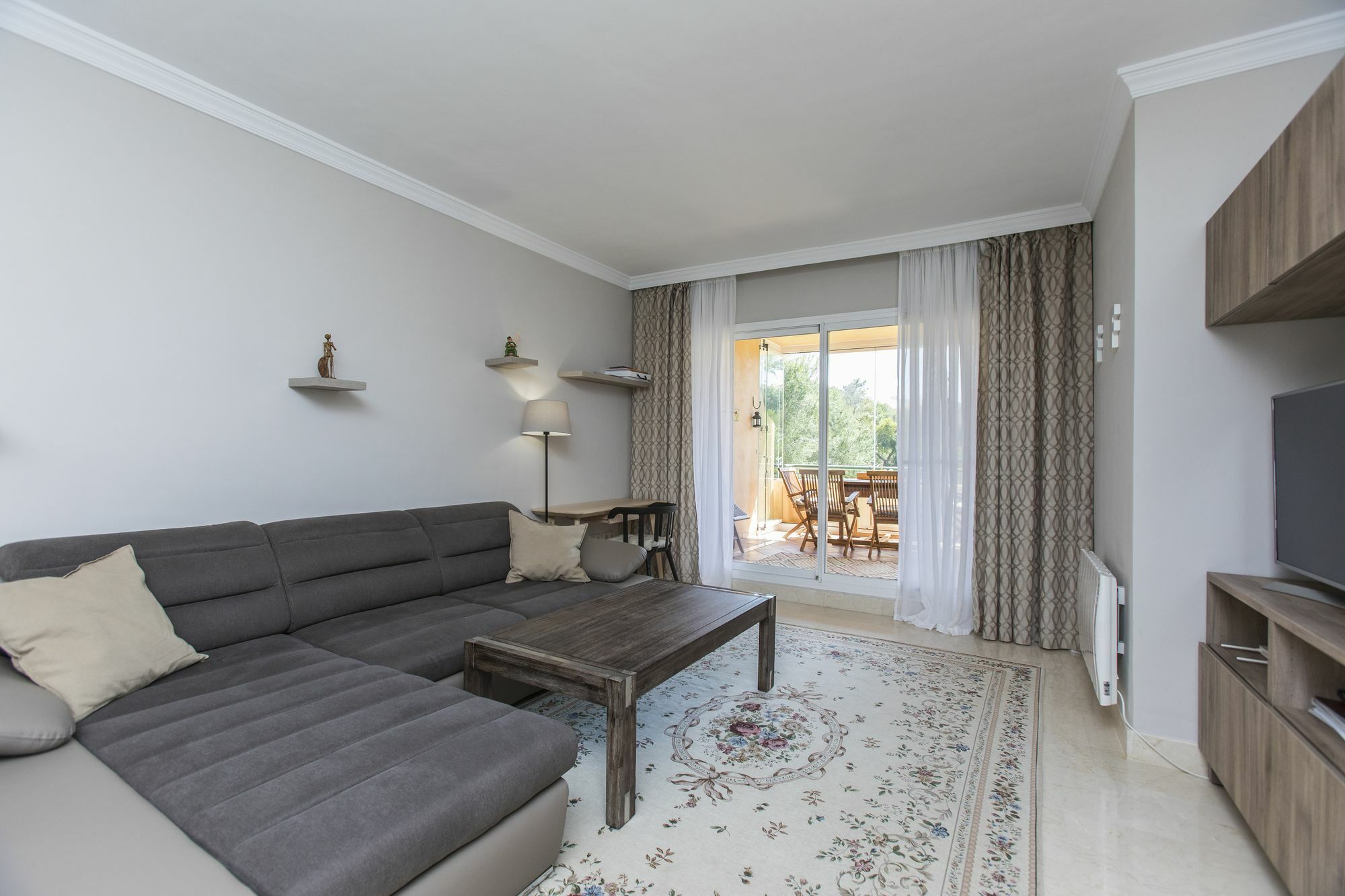Apartment Perfect Location Between Golf And