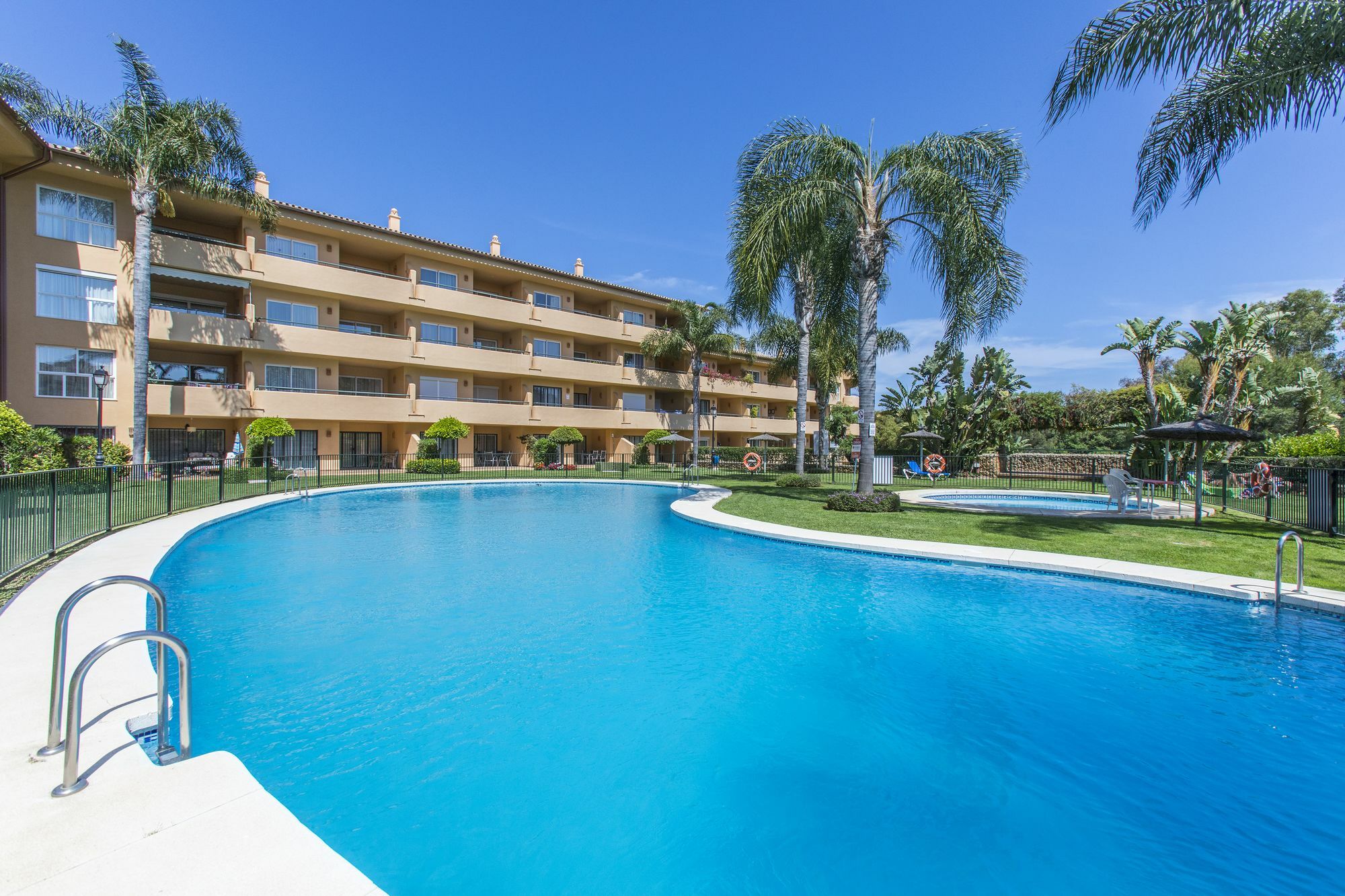 Perfect Location Between Golf And Apartamento *